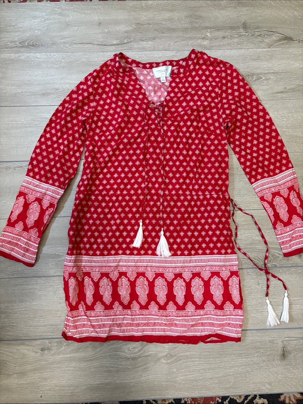 Romeo & Juliet Couture Red and White Printed Swim Coverup Tunic